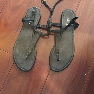 Black sandal